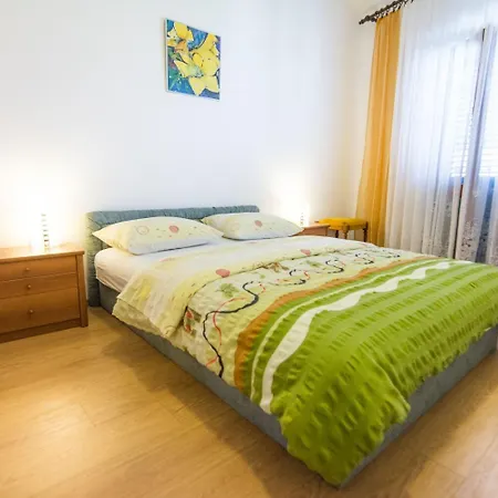 Apartman Mare *
